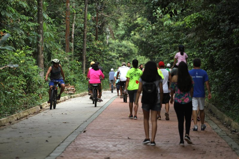Visitantes no Parque Utinga