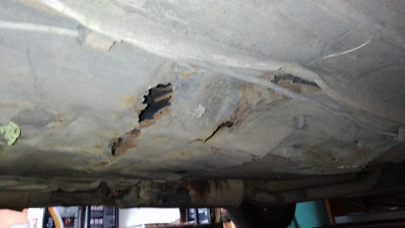 Assoalho todo Podre, necessário trocar