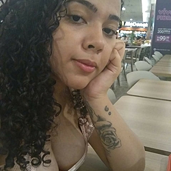 Thais Dias