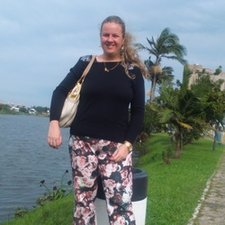 Estefânia Haupenthal Soares 