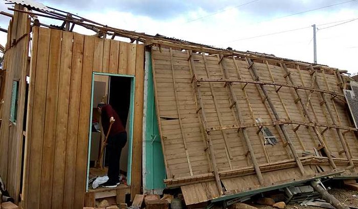 ajuda para Tailine e Eduardo 