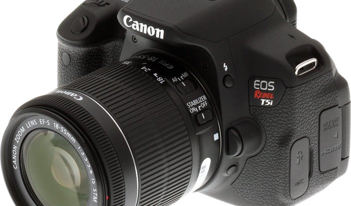 Câmera Fotográfica Canon T5i