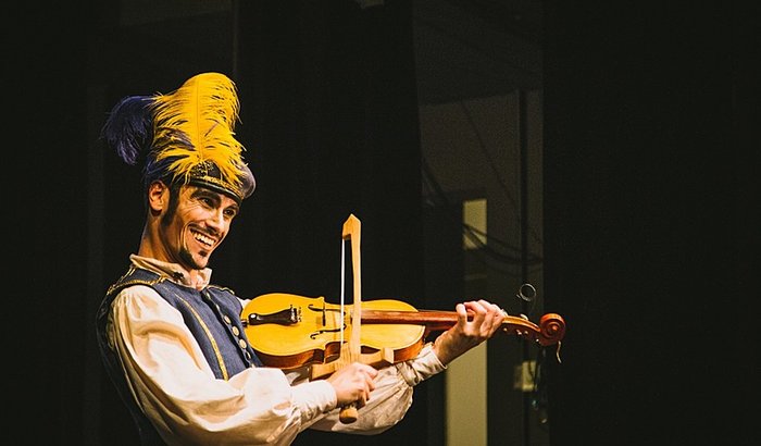 Ingresso Solidário de "As Desventuras do Capitão Rabeca"