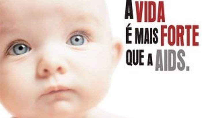 CRIANÇAS COM AIDS SEM FAMILIA