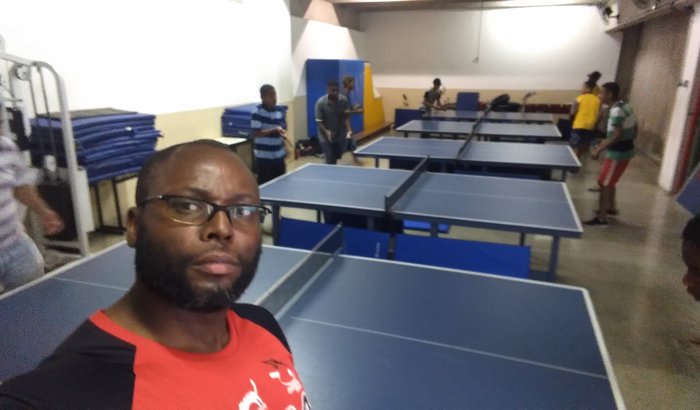 Tênis de mesa para todos.