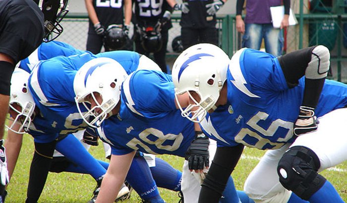 Equipamento para começar no futebol americano.