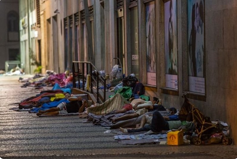Ajude os Moradores de Rua do Centro do RJ