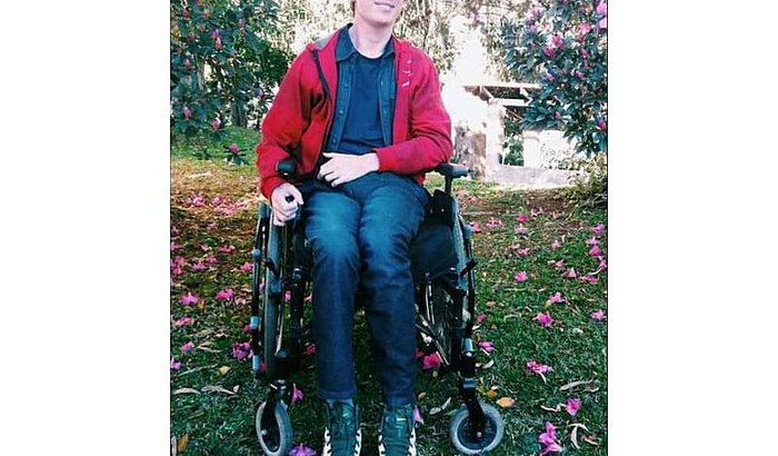 Ajude o Jean a realizar esse sonho.