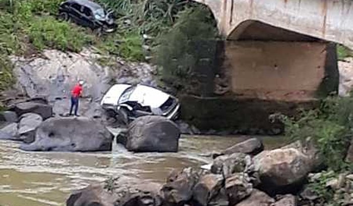 Confecção de faixas com alertas para BR265