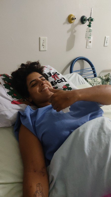 Ajuda para o tratamento da Manuella de Souza Farias