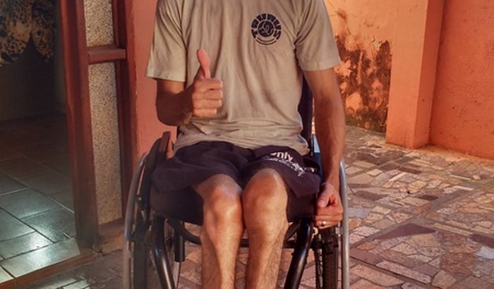 Ajuda para transporte e alimentação na manifestação de 09/07/2021 de um CAC cadeirante paraplégico