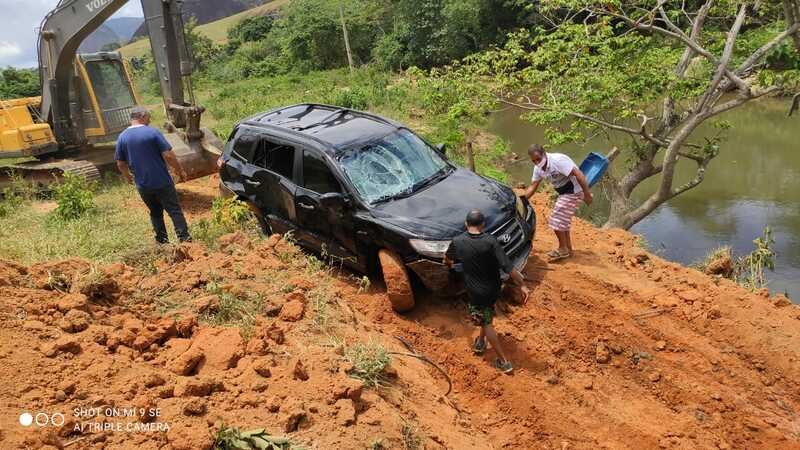 Campanha para poder consertar o carro q e meio. De de trasporte da minha filha q e acamada por favor me ajuda 