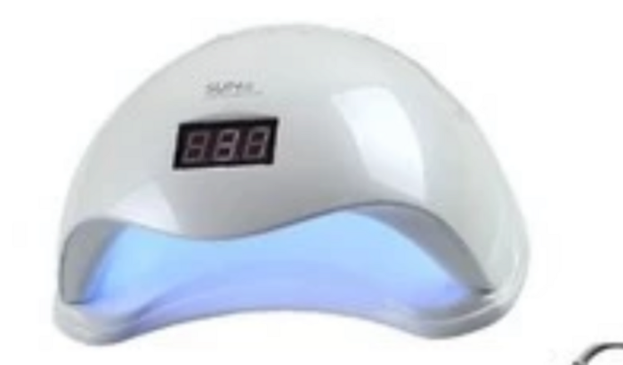 Ajude me a me profionalizar na área de Nail Designer 