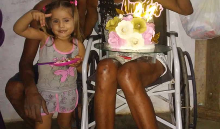 Sou cadeirante pra fazer 4 exame do estomago