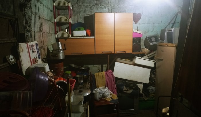 Construir uma casa para minha mae como urgência porque a dela ta em perigo.