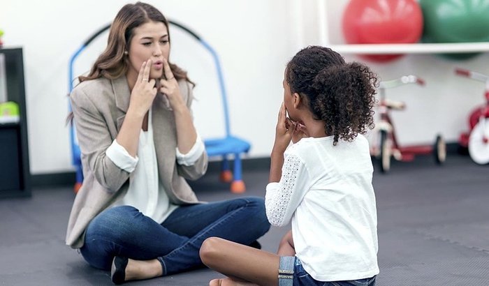 Ajuda para mensalidades de uma sonhadora