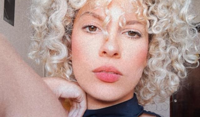 Vamos ajudar a Laissy a comprar um celular novo