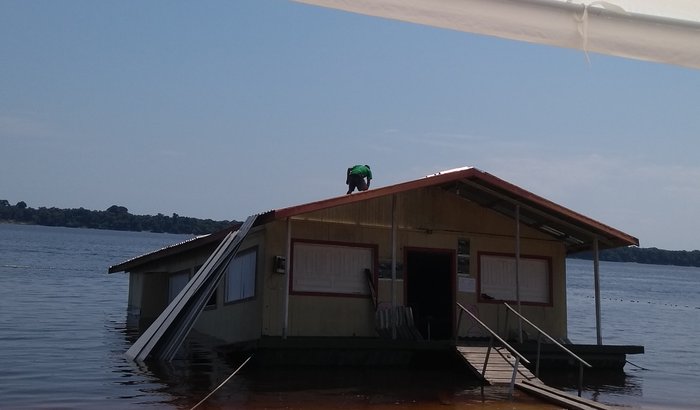 Flutuante dos Botos - Novo Airão - AM