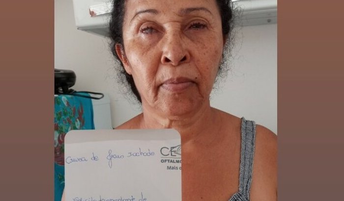 Ajuda para a cirurgia de transplante de glândulas salivares