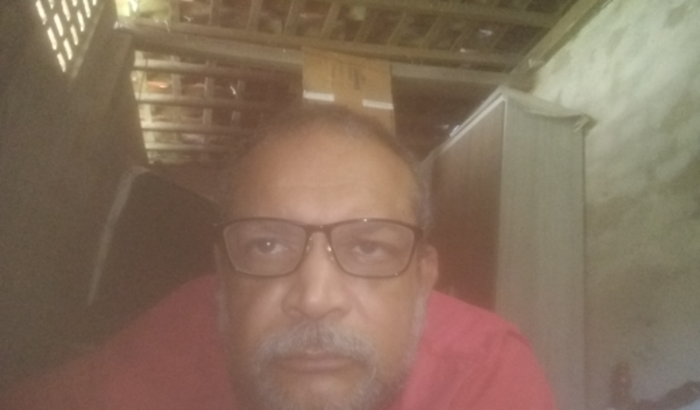 ME AJUDEM. PRECISO VOLTAR A TRABALHAR .