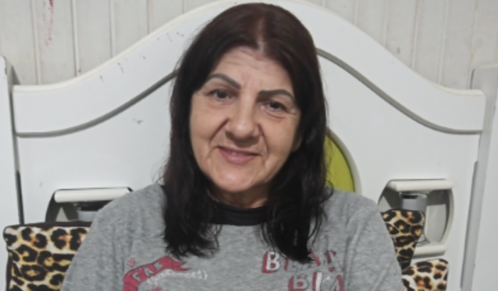 Ajuda para retirada de tumor