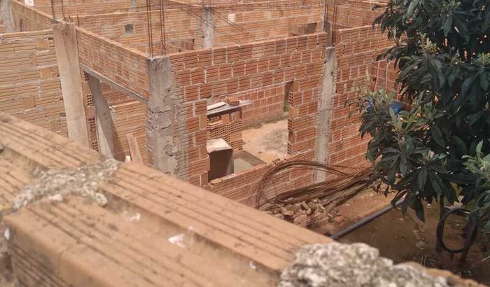 TERMINAR CONSTRUÇÃO DA CASA DA MINHA MÃE