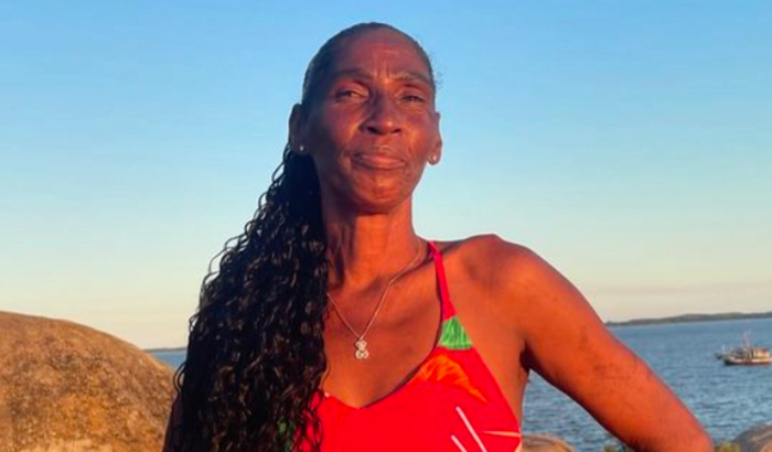 Um novo celular para tia Taninha gravar vídeos