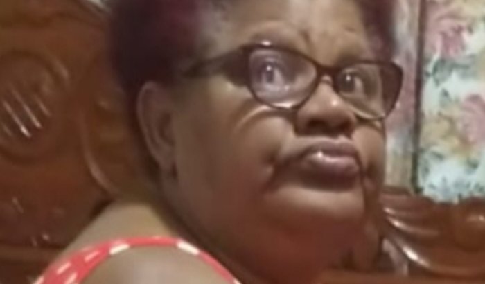 Tratamento da minha mãe Moema Mendes