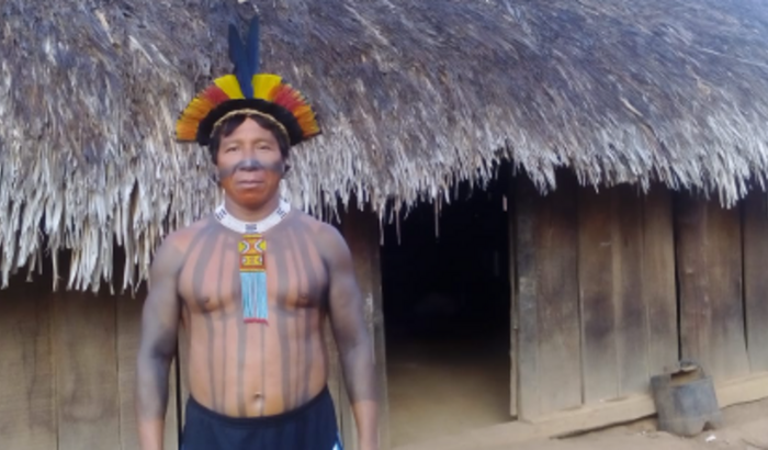 Ajuda para comprar barco para Tempty-Suyá