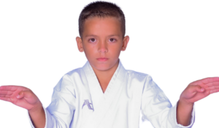 ATLETA LUCAS NO CAMPEONATO BRASILEIRO DE KARATE 