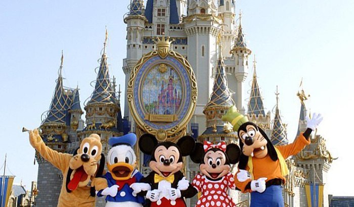 UMA VIAGEM PARA A DISNEY
