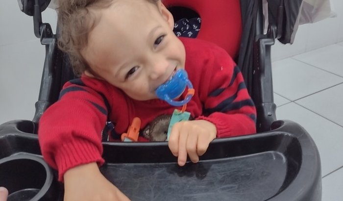 Ajuda p comprar uma cadeira fe rodas p o Miguel.
