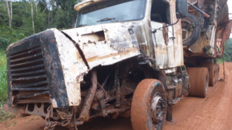 Restaurar o meu caminhão  que tombou