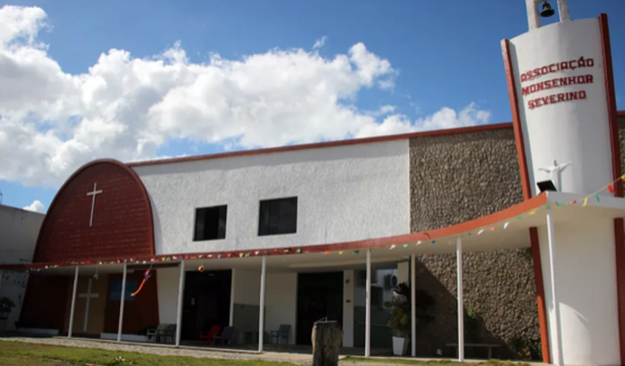 Ajuda ao Asilo Monsenhor Severino