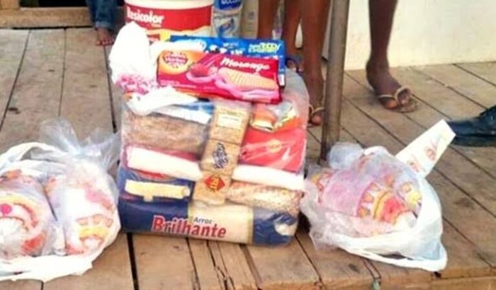 PROJETO DOAR: AJUDE A DOAÇÕES DE SACOLOES . Deus abençoe