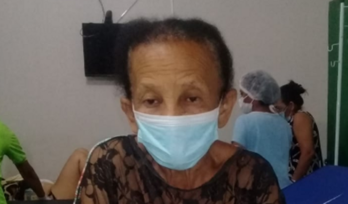 Ajudem minha vozinha esta com tumor na cabeça 
