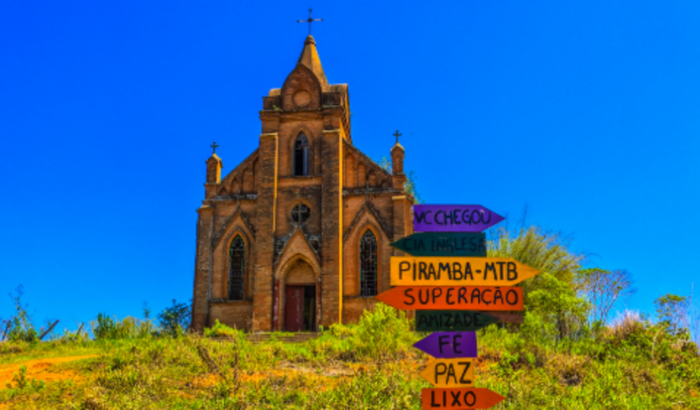 igreja em Gália - SP CIA INGLESA