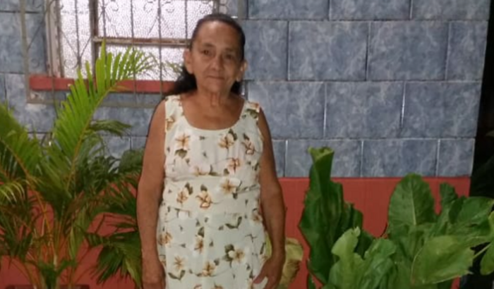Minha vó precisa ser operada,pois está com o útero arriado o preço da cirurgia é de 10MIL porém já arrecadamos 3MIL