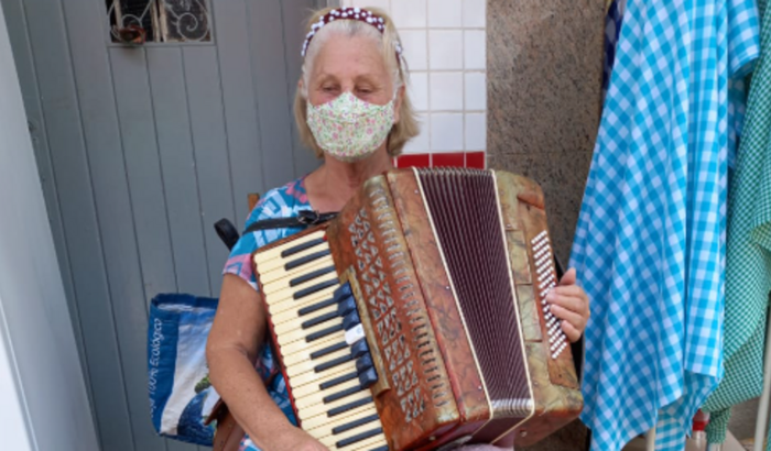 Compra da Sanfona da Dona Clarice Mantovani 
