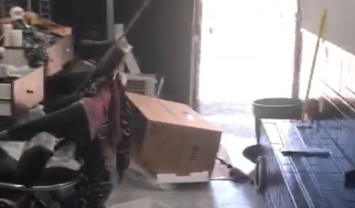 BARBEARIA TAPA NO TELHADO ROUBADA