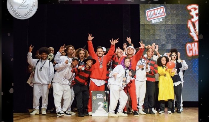 Ajude uma dançarina a realizar seu sonho