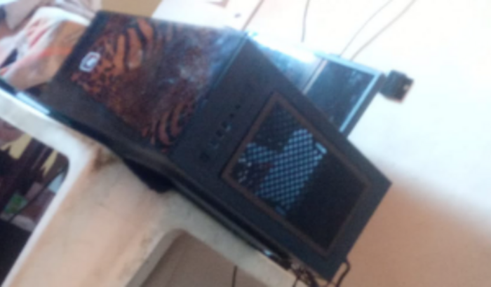 Me ajudem a comprar um notebook eu voltar a trabalhar.