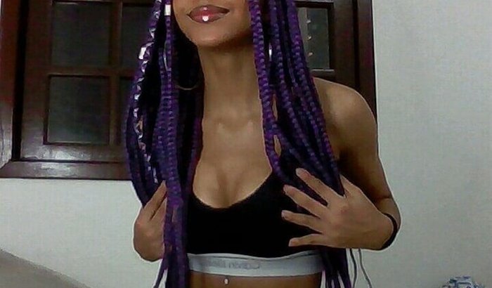 AJUDE UMA DANÇARINA/AMANDA