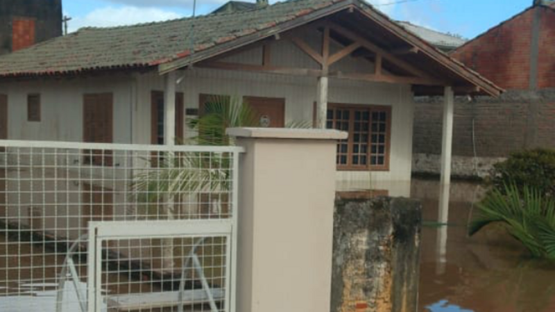 Reconstrução de um Lar.