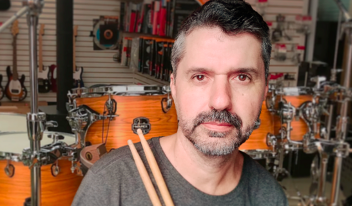 Ajuda para comprar uma bateria para dar aulas