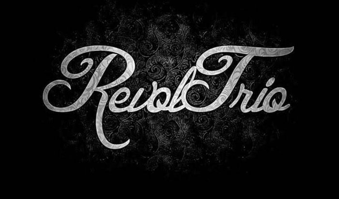 Revoltrio na Universal Music