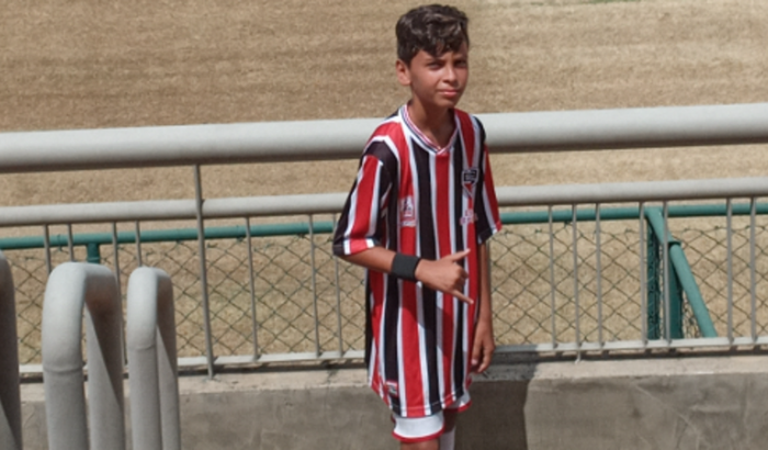 Ajudar no sonho do Jeferson p participar d torneio na Espanha 