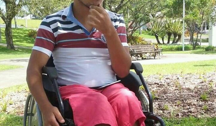 Cadeira de rodas motorizada