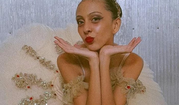 Ajudar a ester ir para Argentina e se forma  