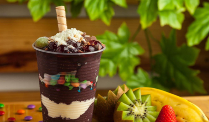 Ajude o adm a comprar 1 açaí 